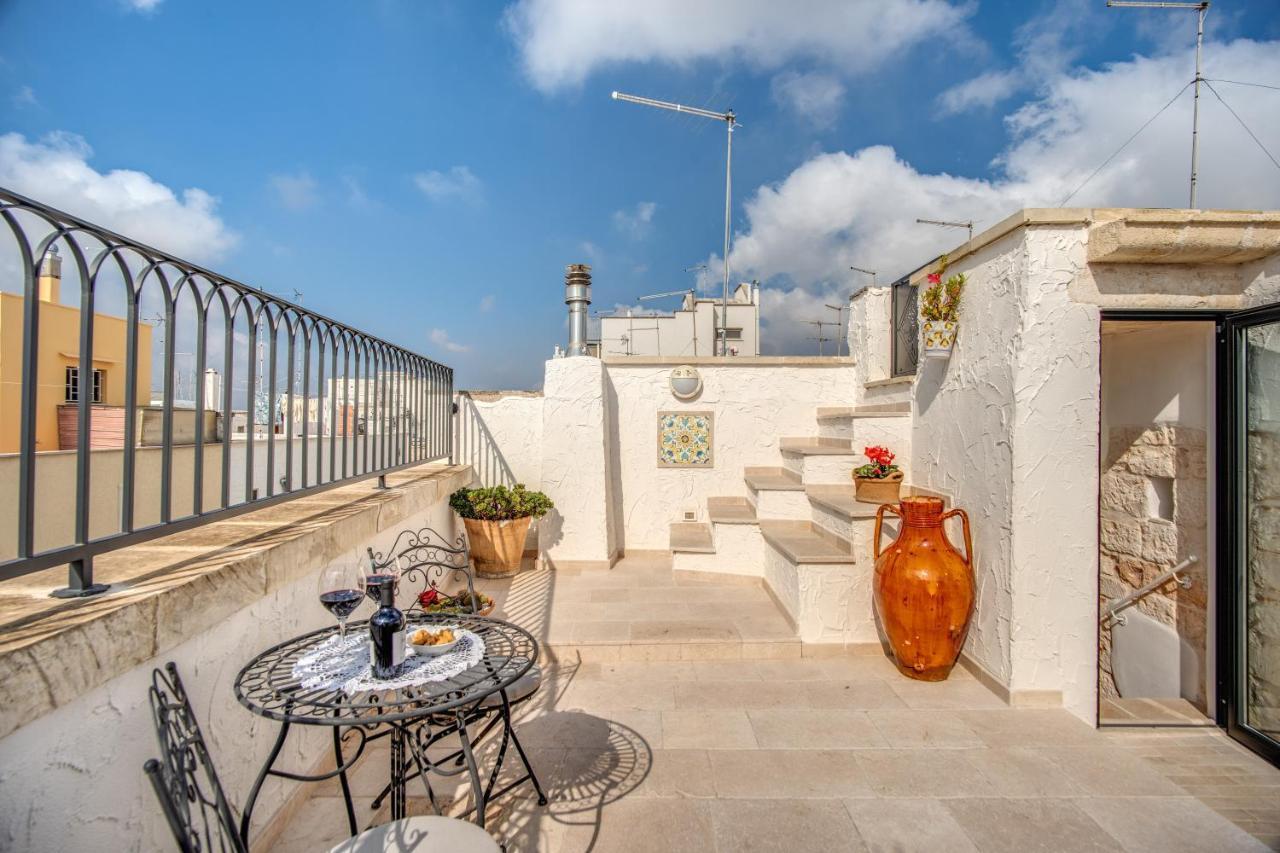 Palazzo Stunis - Dimora Di Charme Bed and Breakfast Ostuni Eksteriør billede