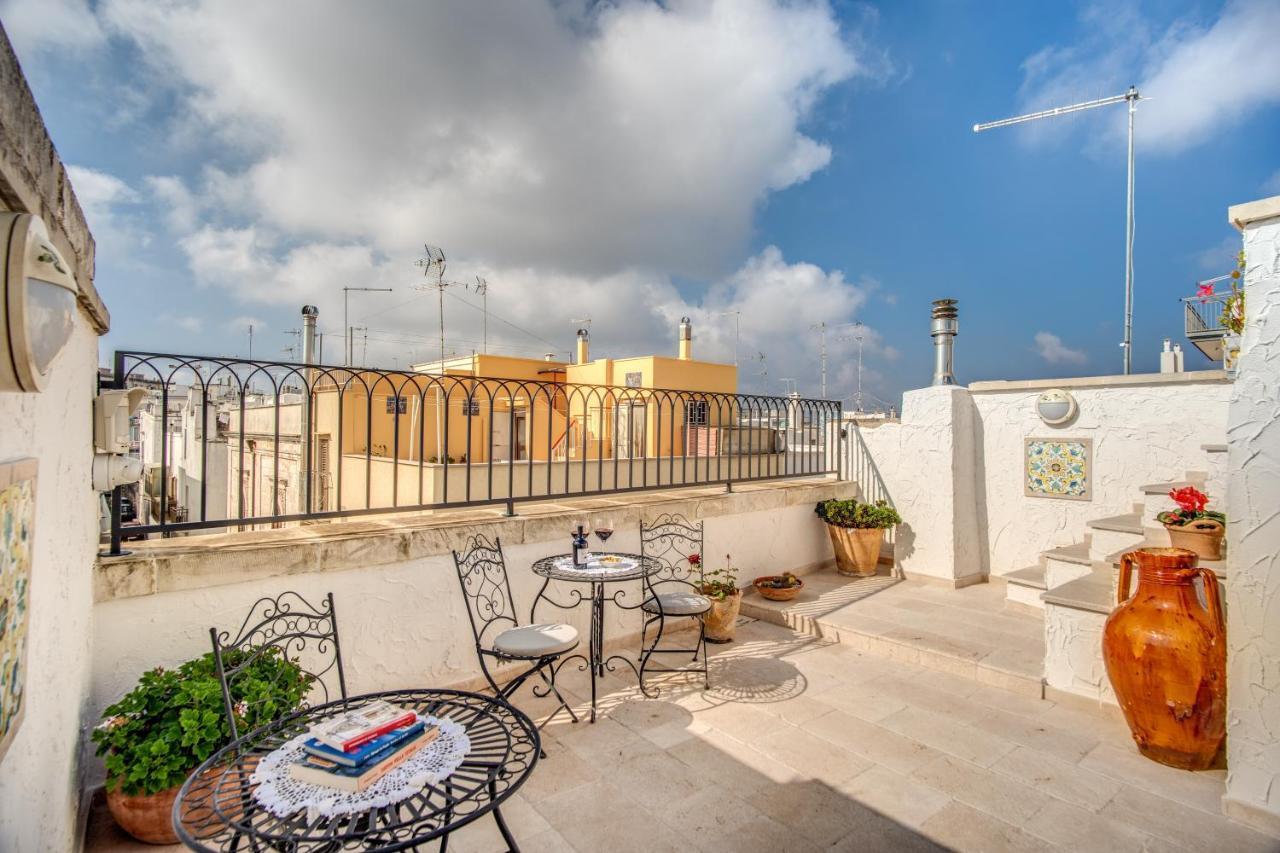 Palazzo Stunis - Dimora Di Charme Bed and Breakfast Ostuni Eksteriør billede
