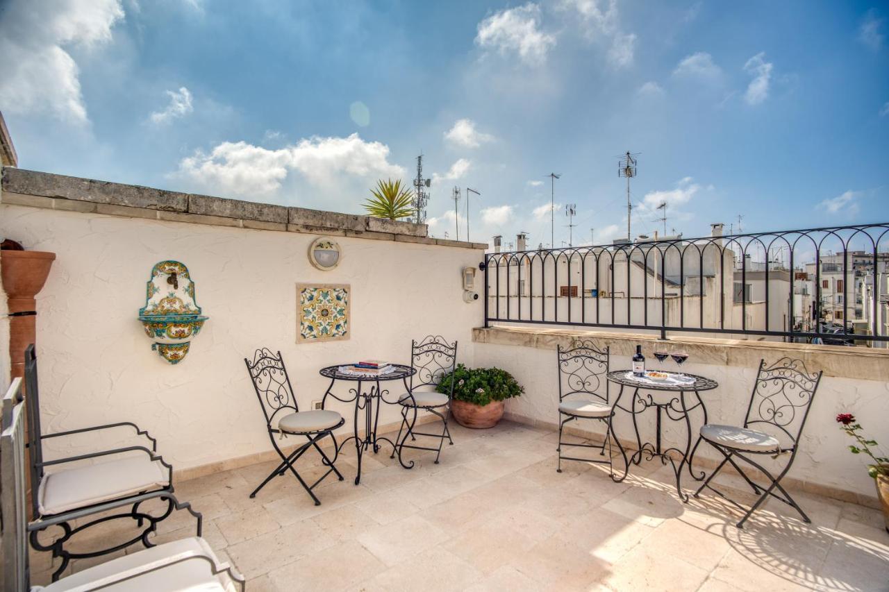 Palazzo Stunis - Dimora Di Charme Bed and Breakfast Ostuni Eksteriør billede