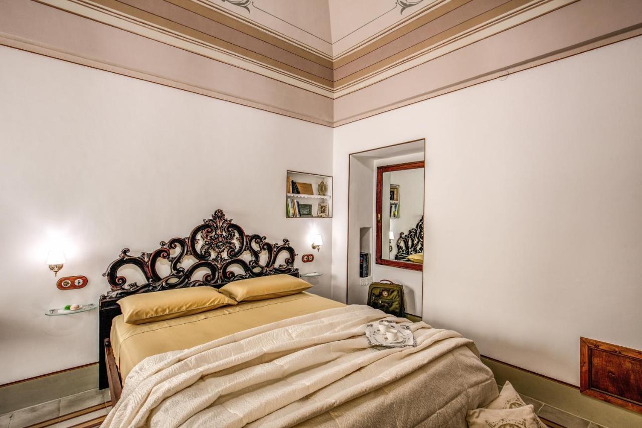 Palazzo Stunis - Dimora Di Charme Bed and Breakfast Ostuni Eksteriør billede